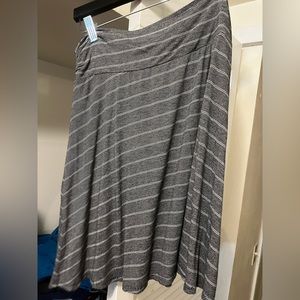 Large black/whit stripe skirt, flowy
